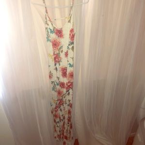 Form fitting, maxi type dress